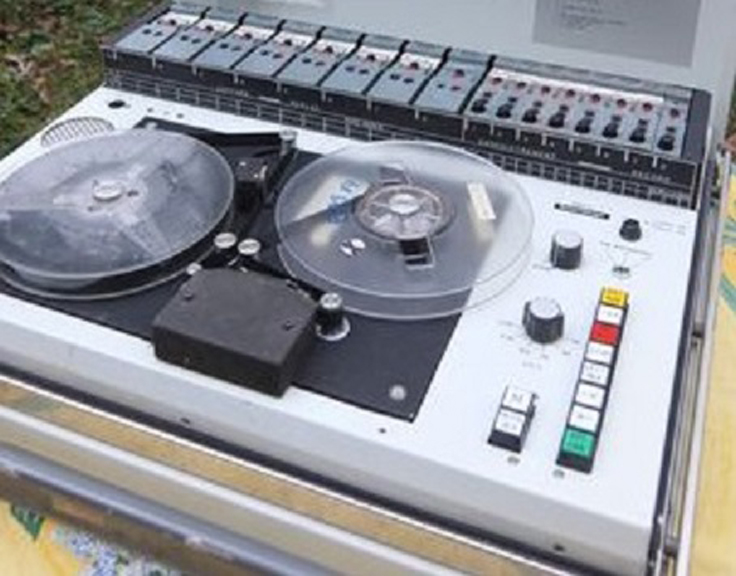 Comparing the Akai M-8 to other tape recorders at the beginning of the60s,  it was well ahead. With a regular 1200-foot tape, the M.8 can provide 4  hours of full stereo high-fidelity